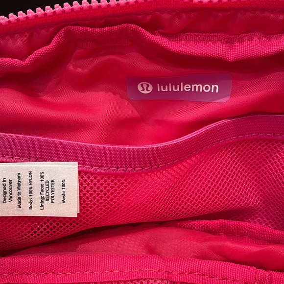 New Lululemon Sonic Pink Everywhere Belt Bag 1L Rare Color Hard to Find!** - Picture 4 of 5
